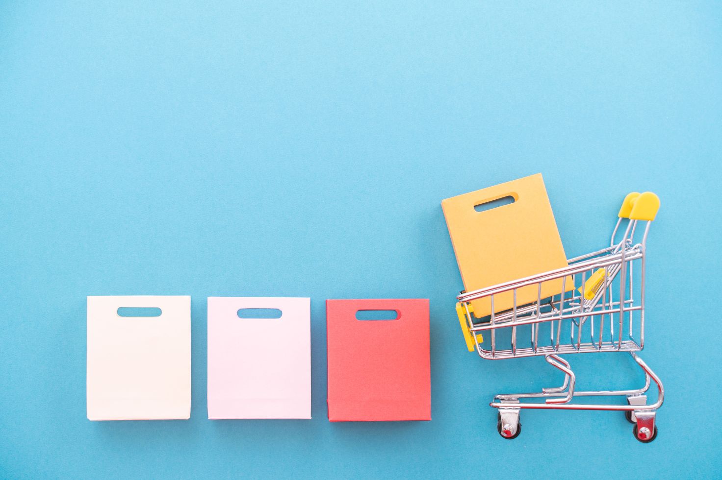 Retail media - shopping bags and cart